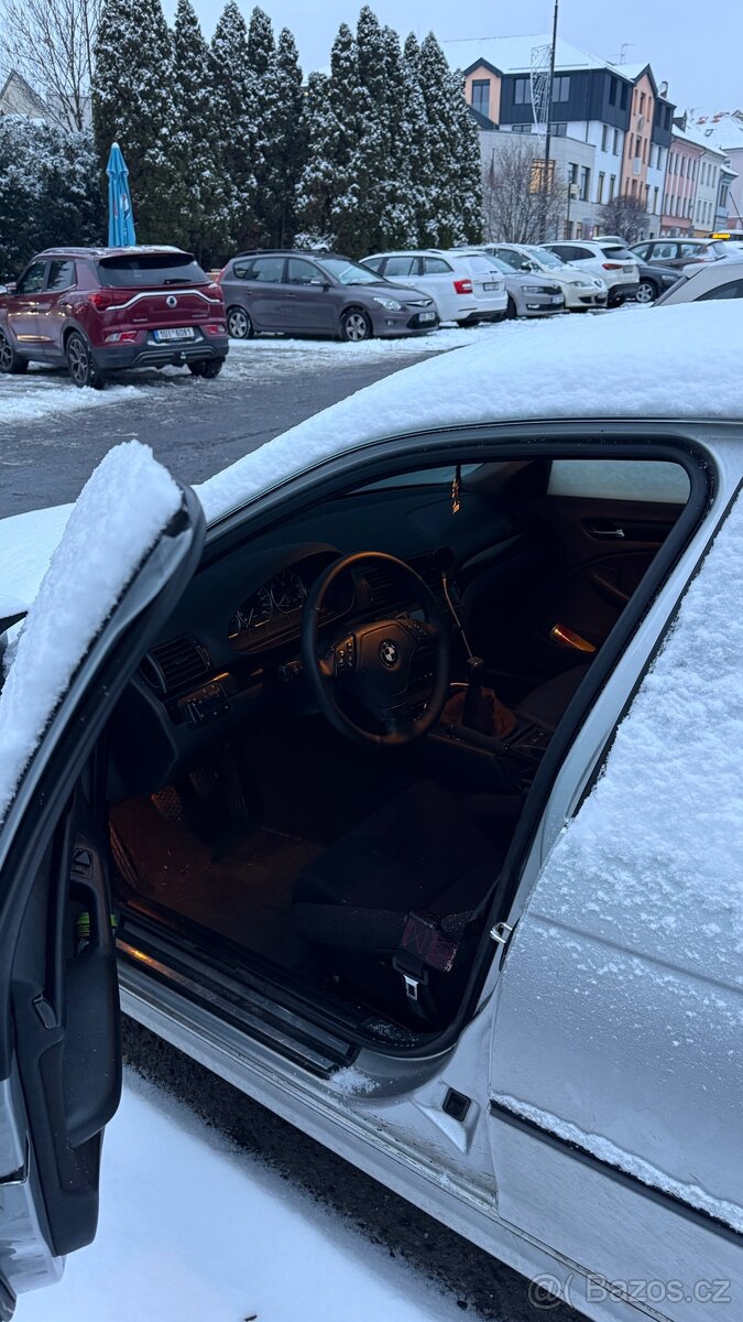 BMW E46 323i SAMOSVOR - 6