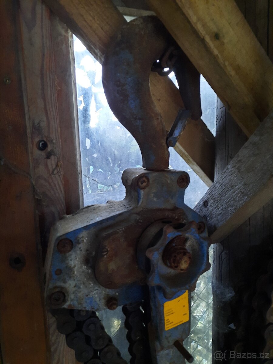 HUPCUK - Řehtačkový zvedák Brano 5t - 6