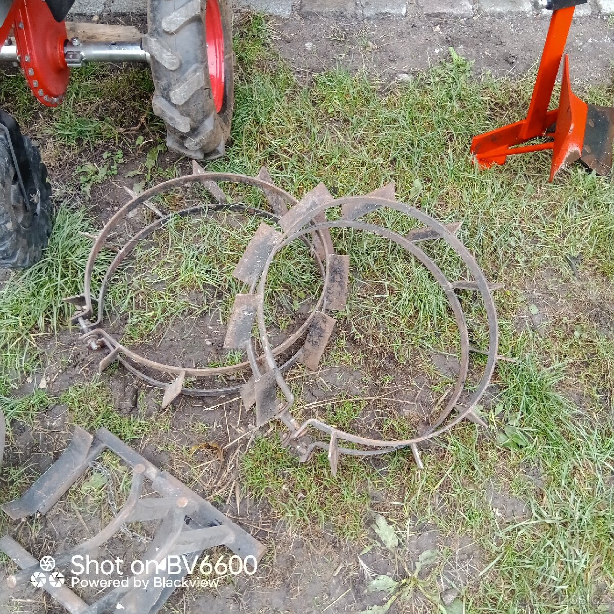 Prodám kultivátor - 6