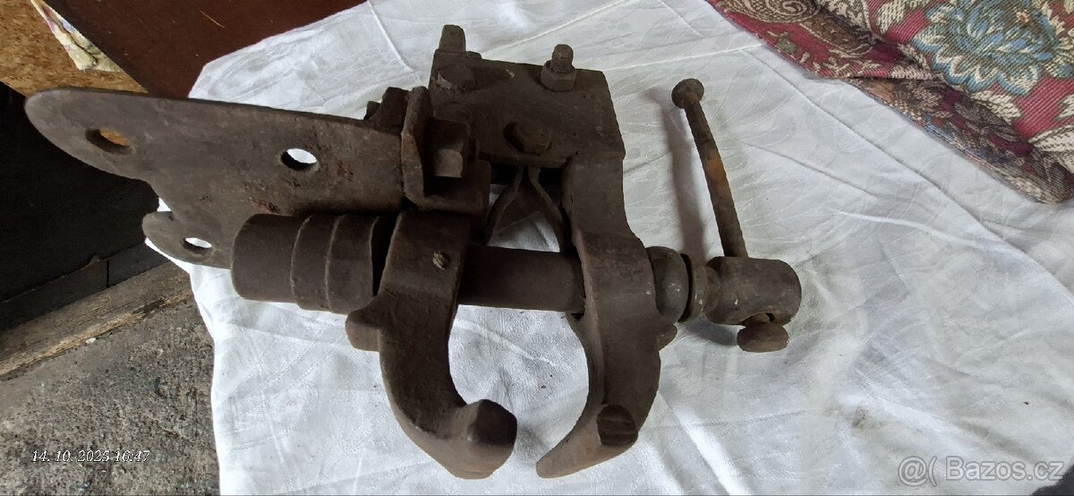 Kovařsky svěrák malý - 6