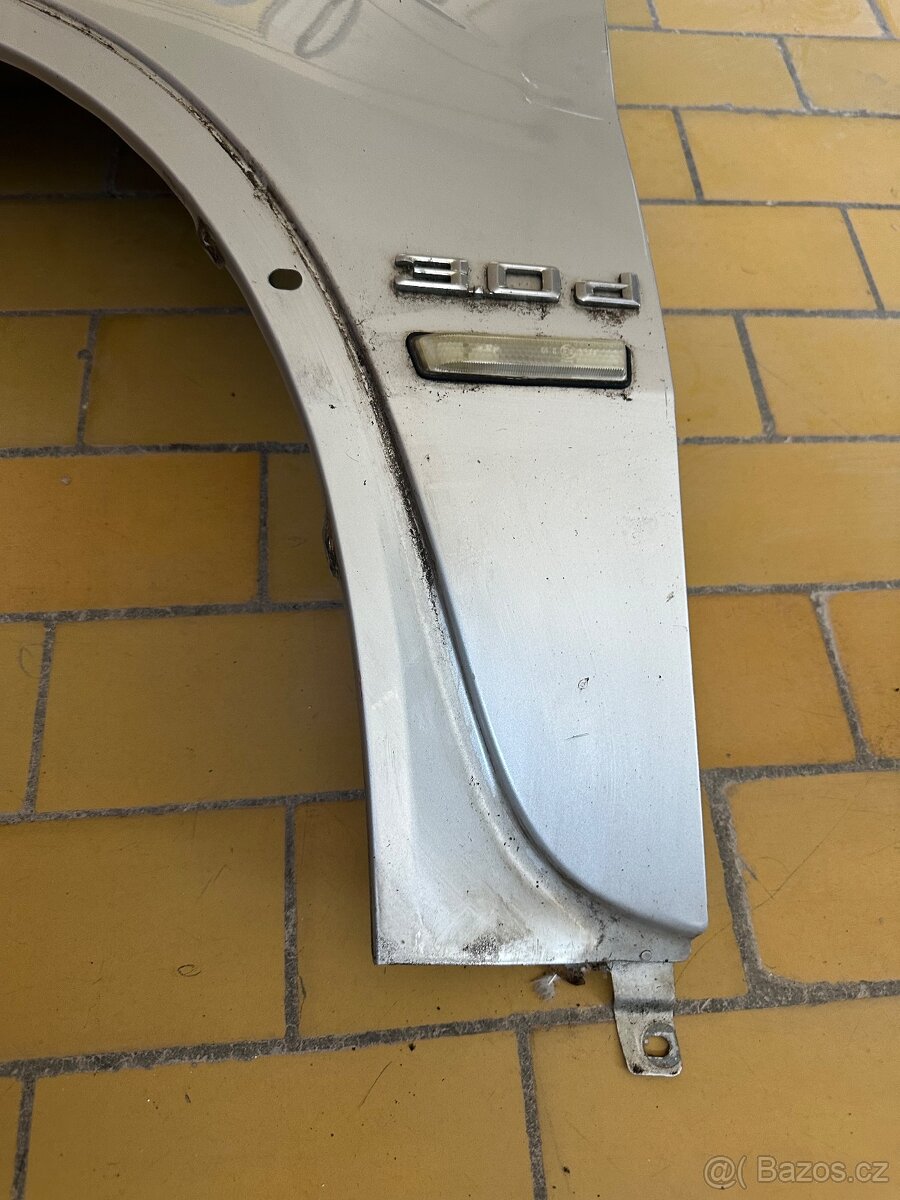 BMW E53 X5 blatník Titan Silver - 6