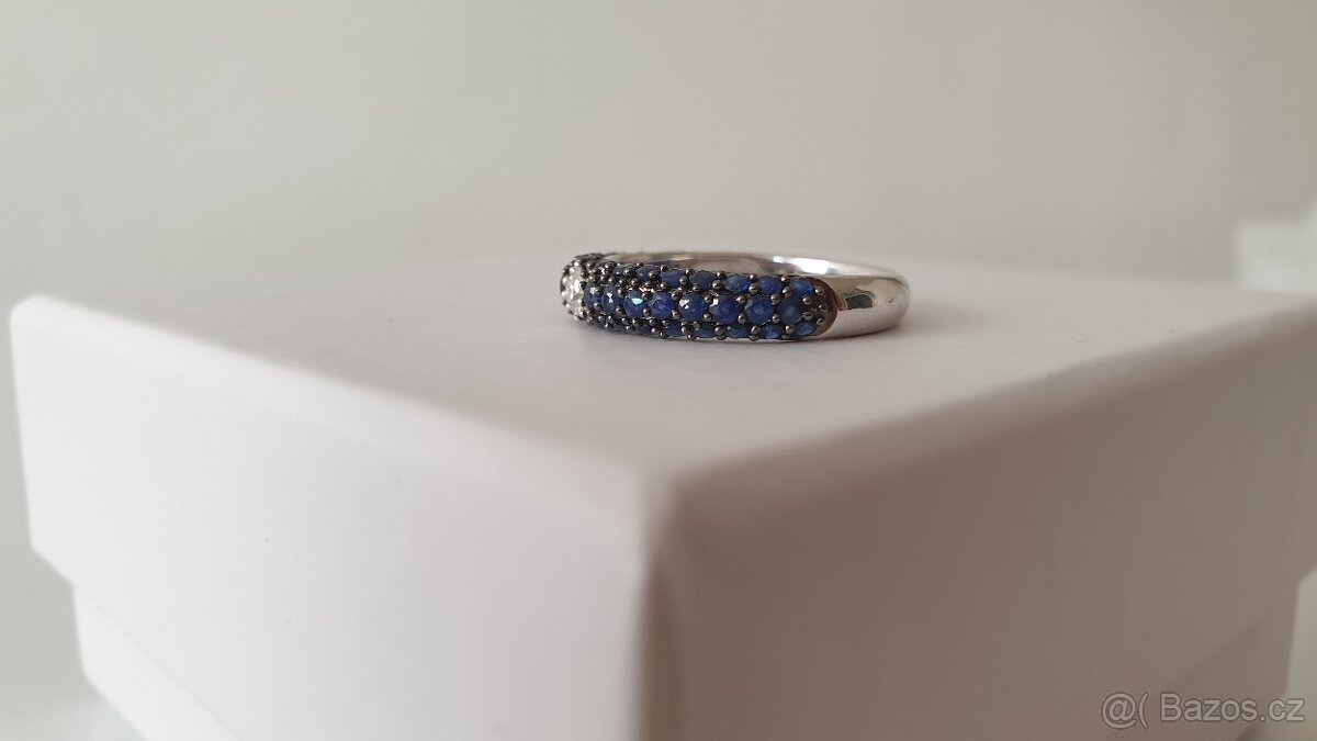 Prsten s diamantem a 50 safíry - 6