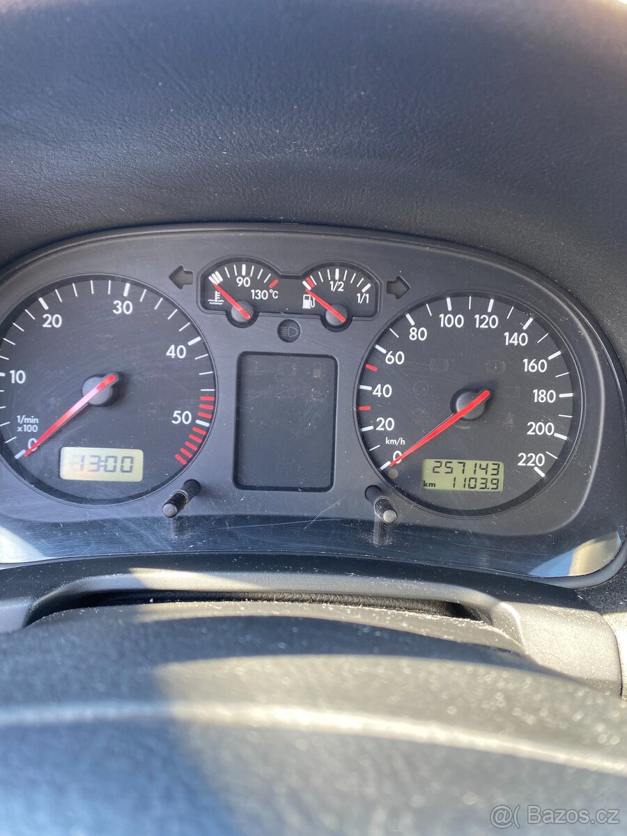 VW GOLF IV. - 6