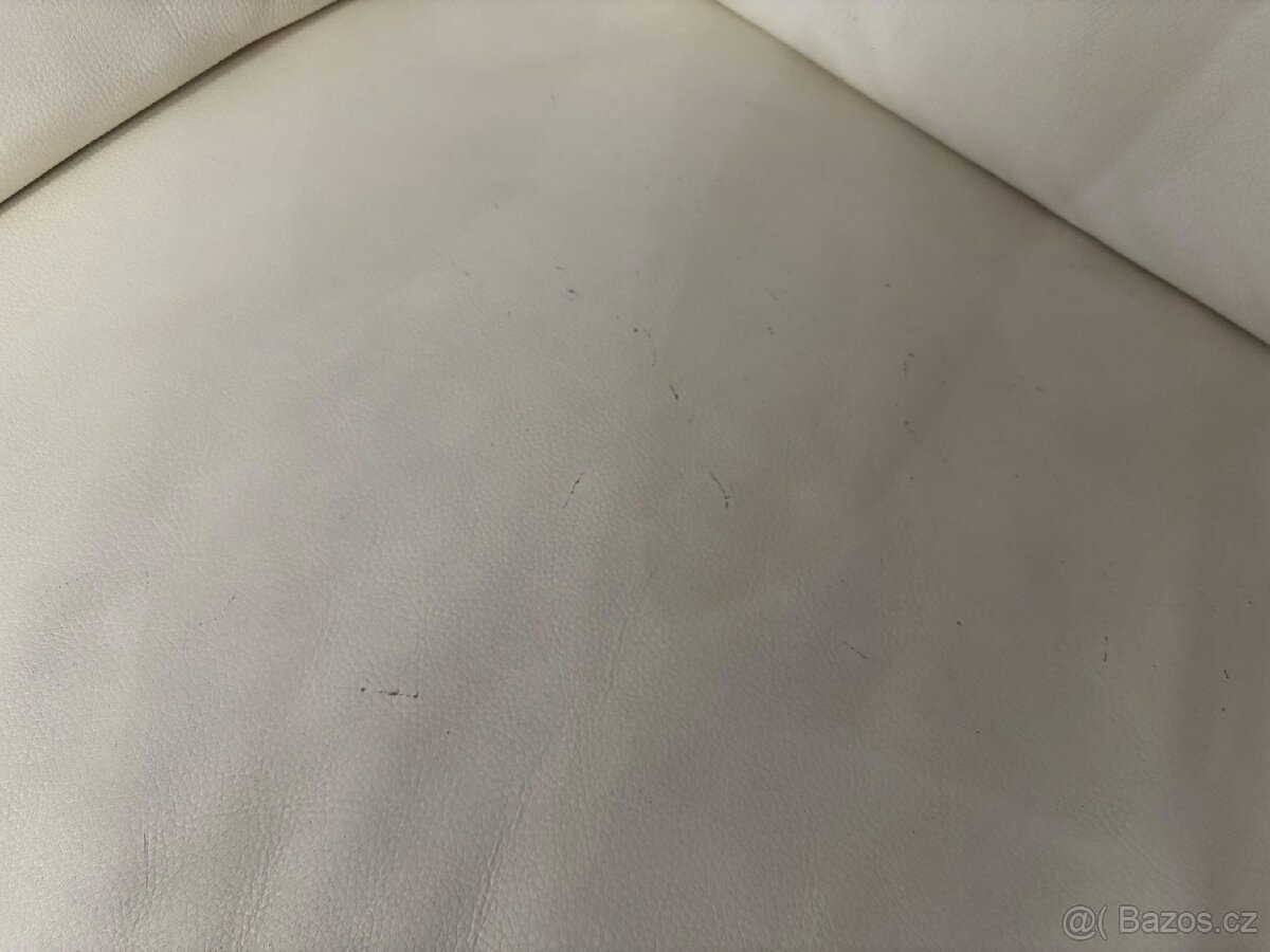 DESIGNOVÁ ITALSKÁ KOŽENÁ POHOVKA CALIA ITALIA - 6