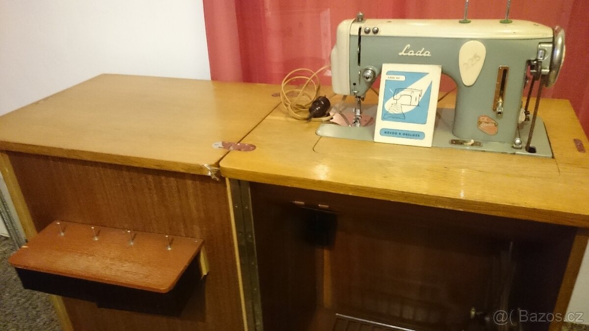 Nábytek-skříňky, komoda, stolek pod TV,...prac. ponk,a jiné - 6