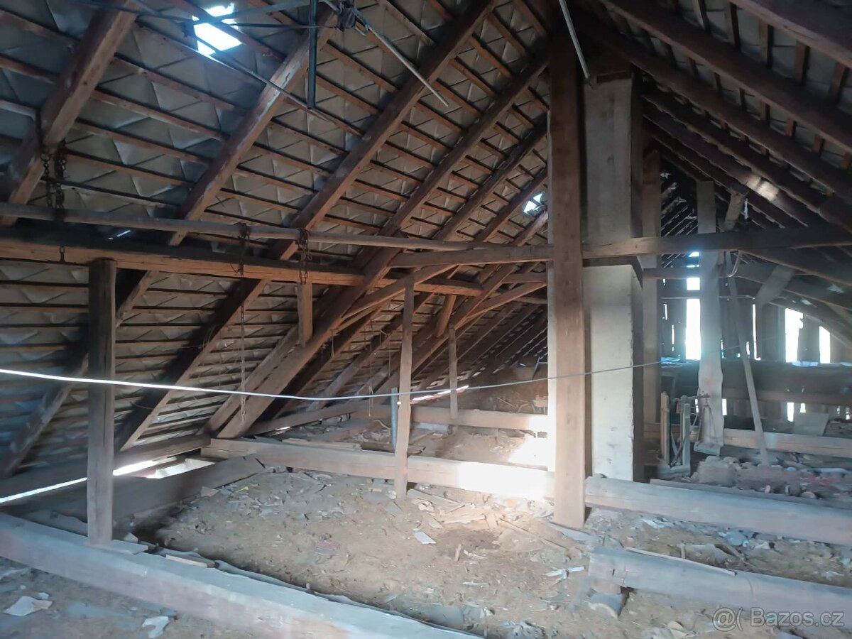 Starý krov, trámy, prkna - 6