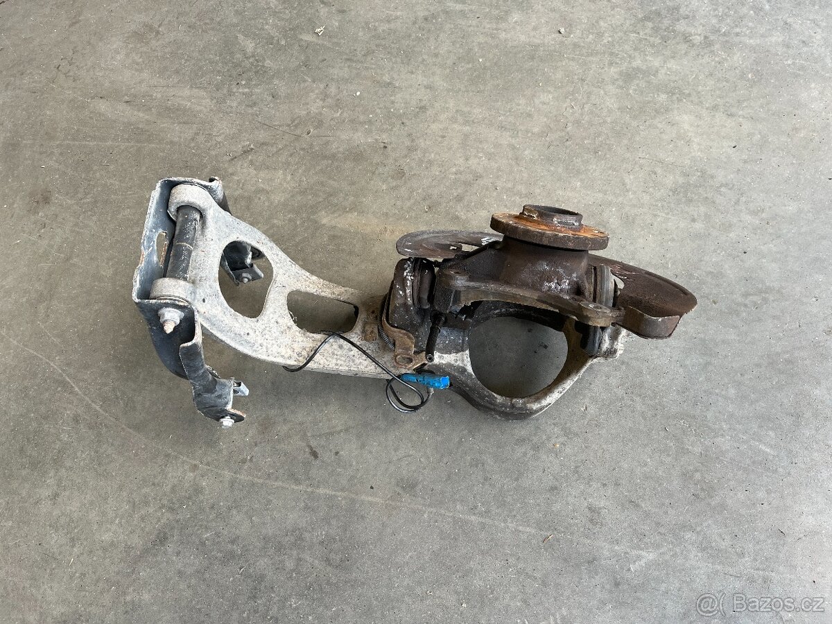 Citroen C5 III kapota - 6