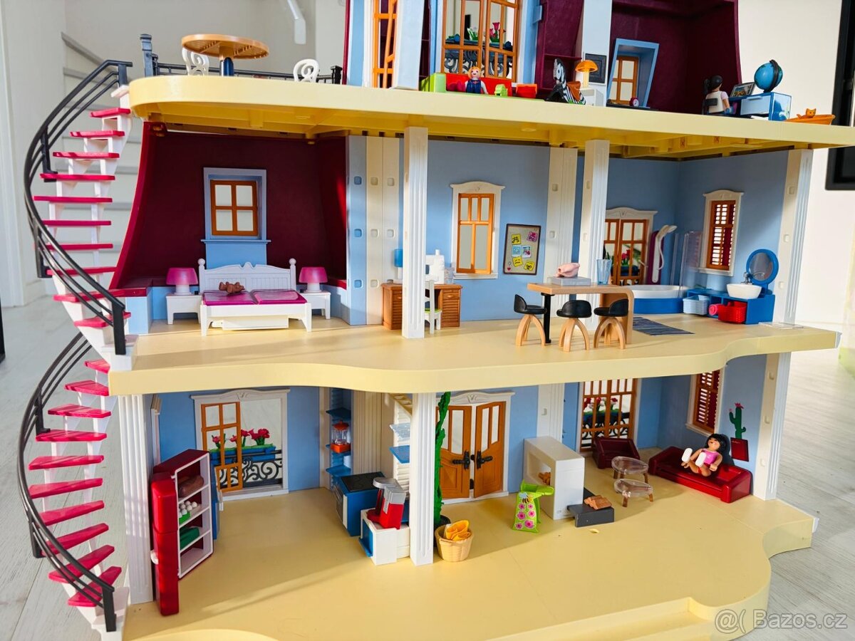 Domeček Playmobil s vybavením - 6