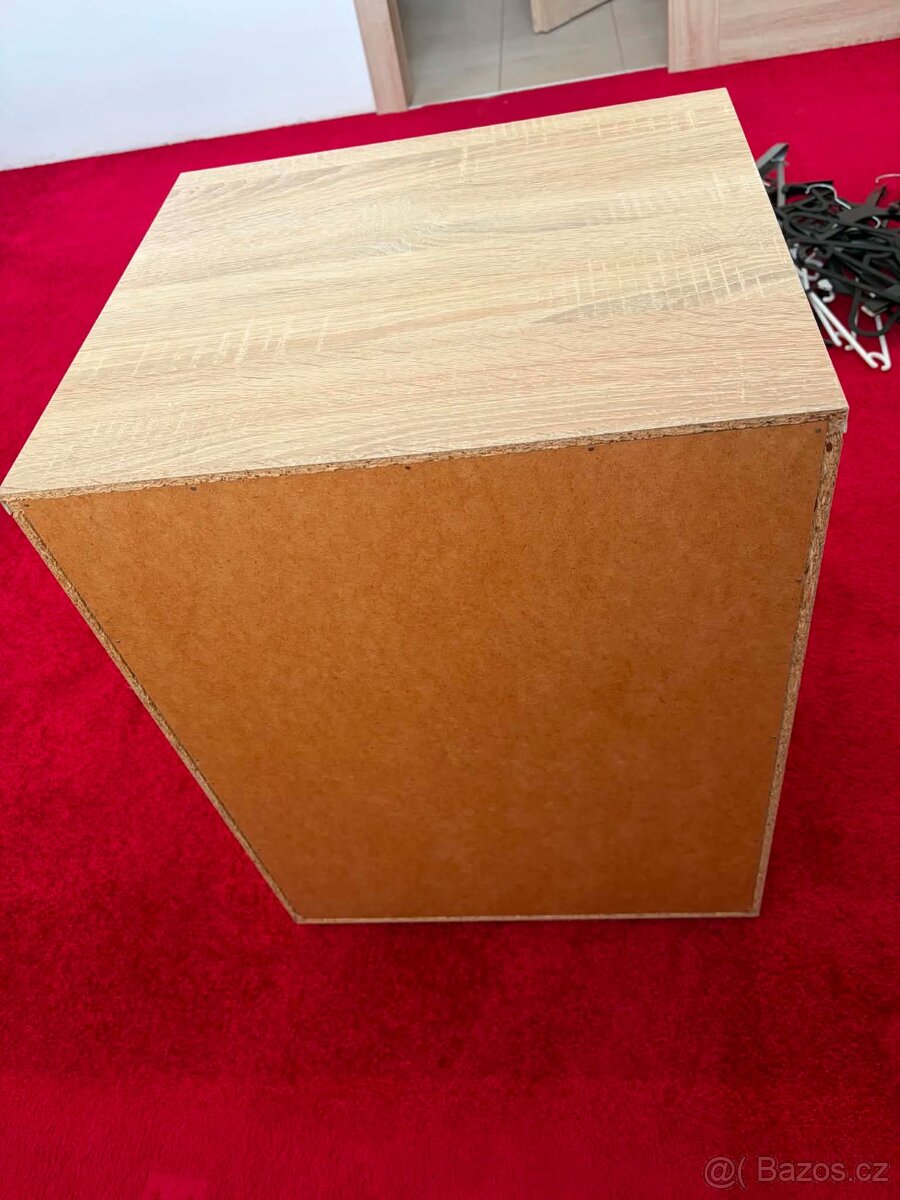 Noční stůl - 6