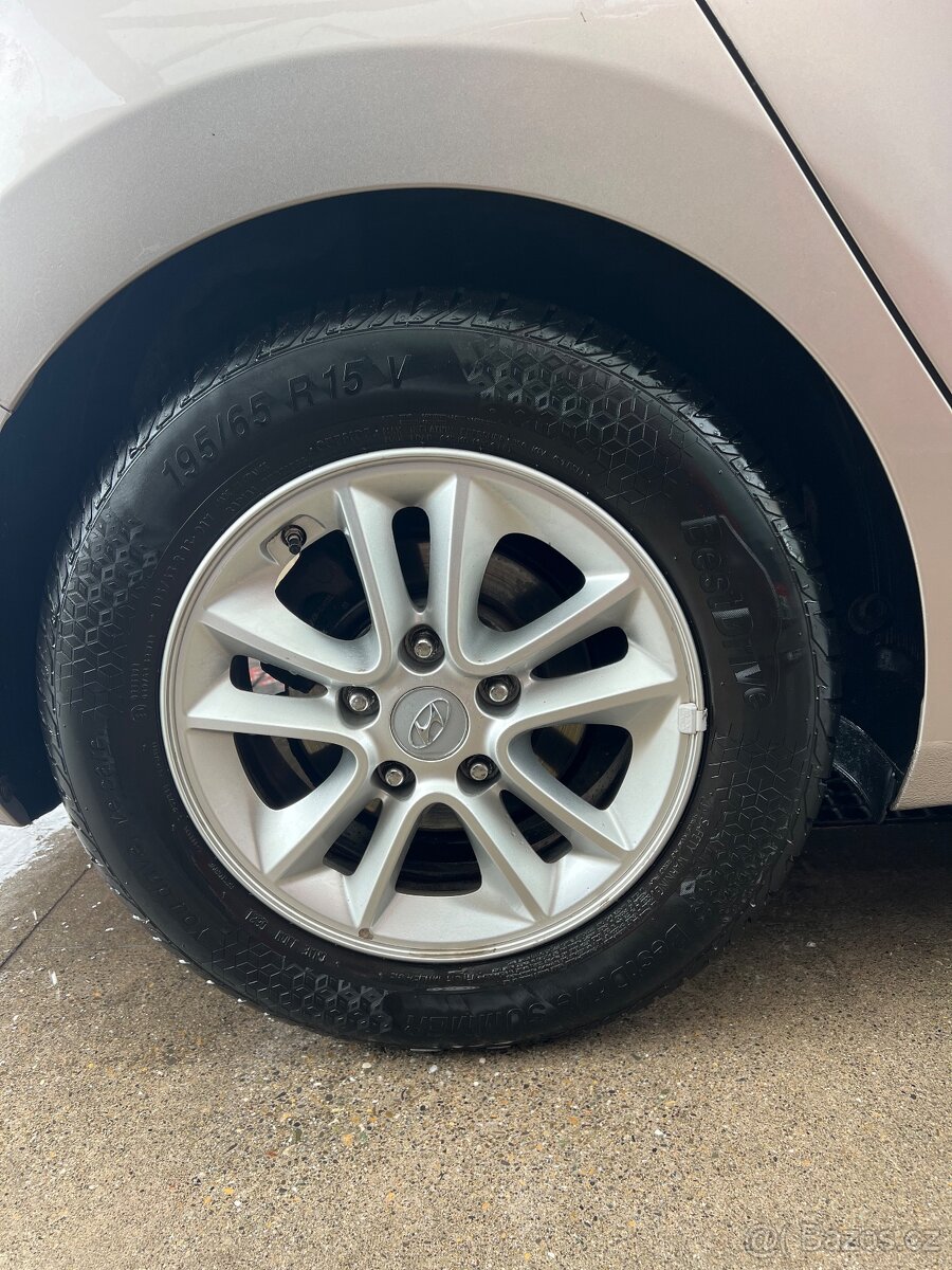 I30 1.6 crdi 1. Majitel v ČR 2016, 160000km, STK DO 4/2028 - 6