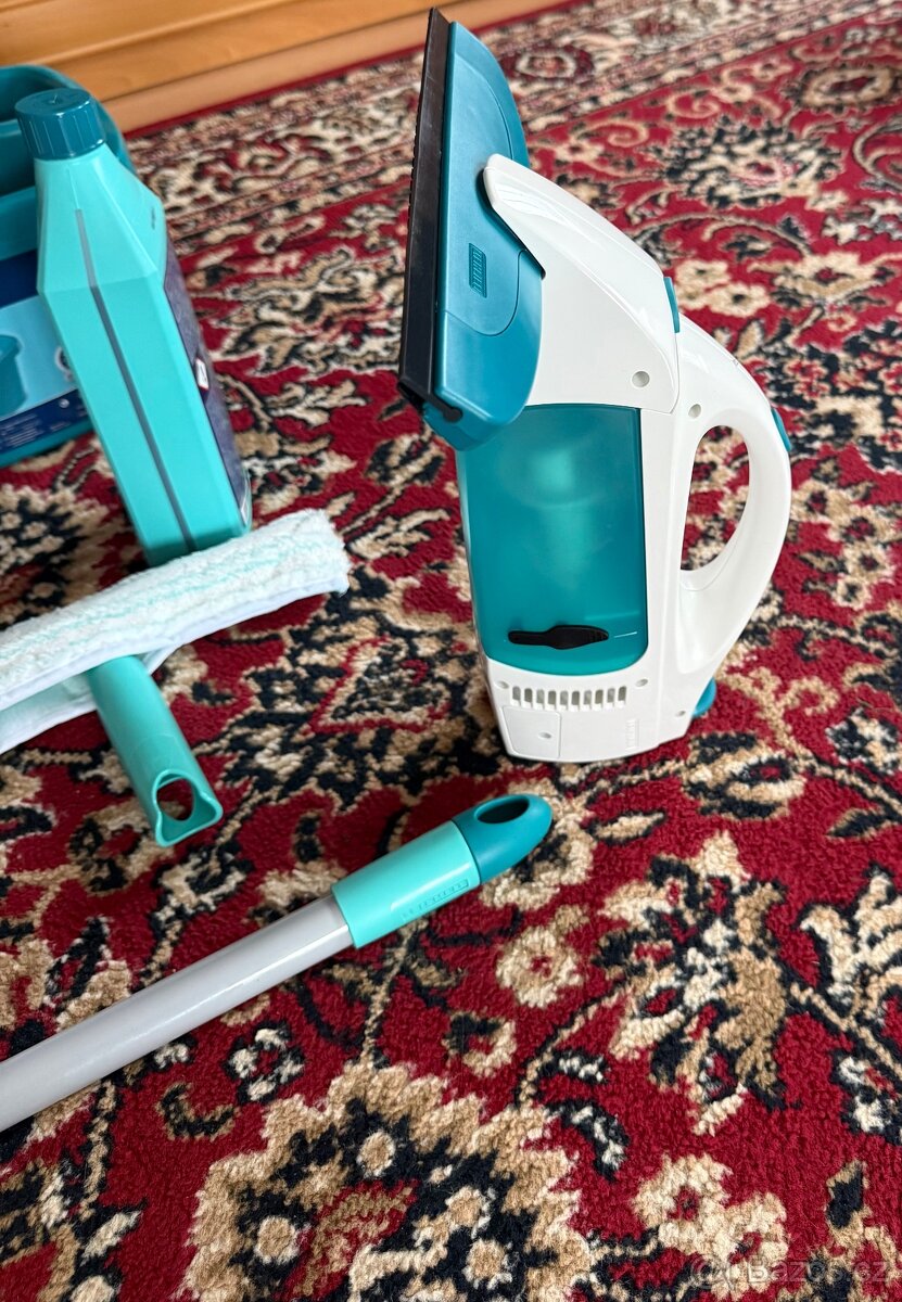 Leifheit Vysavač na okna + příslušenství - 6