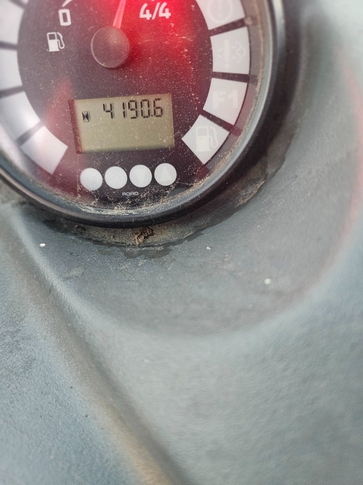 Prodám kolový nakladač Liebher L 506 C - 6