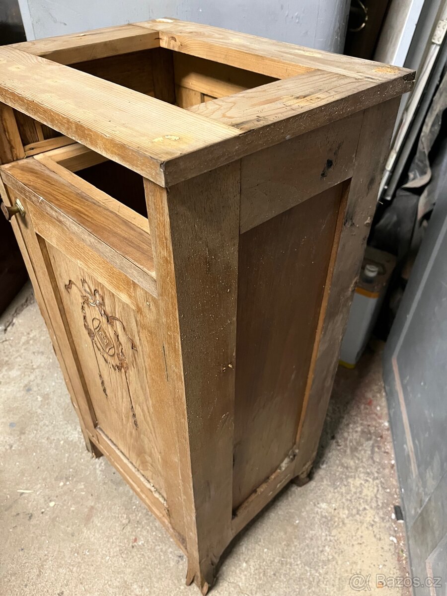 Stará skříňka - 6