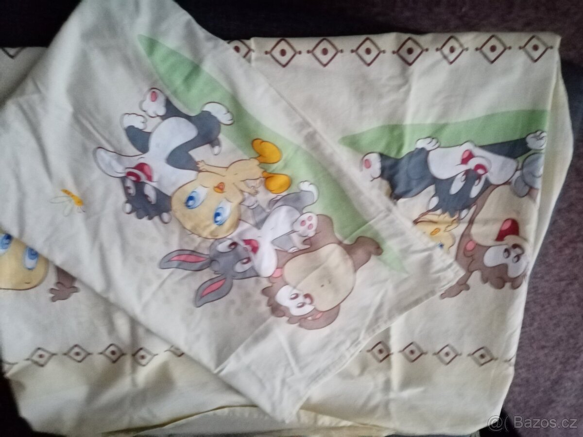 Postýlka s matrací,prostěradla,povlečení a mantinel - 6