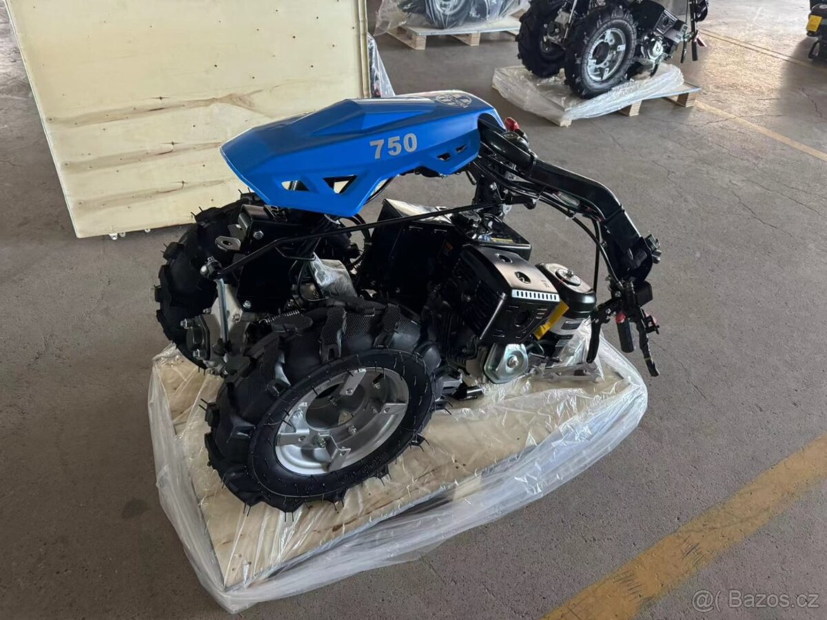 Prodám malotraktor, zakladač trávniku - 6