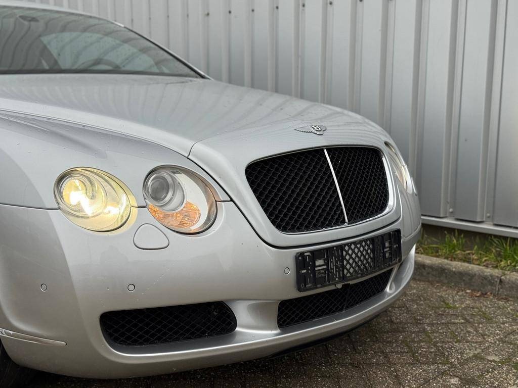 Bentley Continental GT 6.0 W12 YOUNGTIMER z roku 2004 - 6