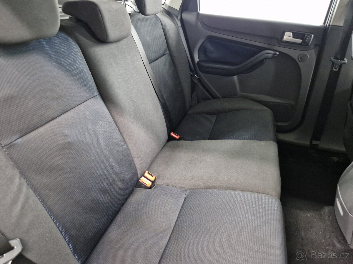 Ford Focus 1.6 TDCI 66kW 2007 - 6