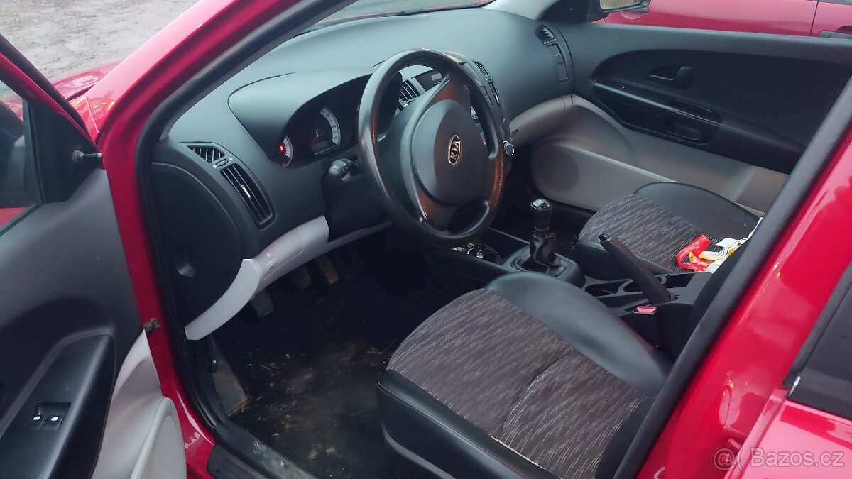 Kia Ceed 1,4 r.v 2008 - 6