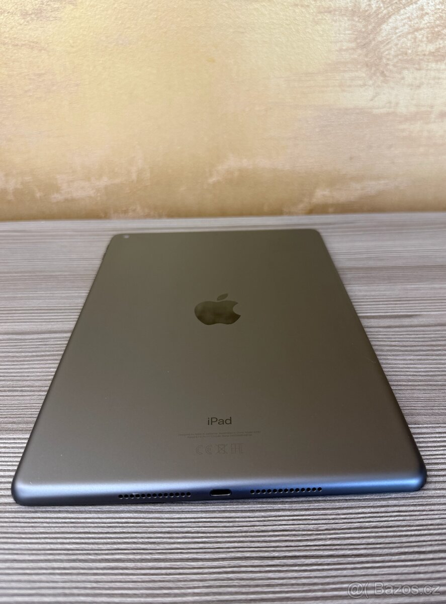 Apple iPad 7 32GB Space Gray, top stav - 6