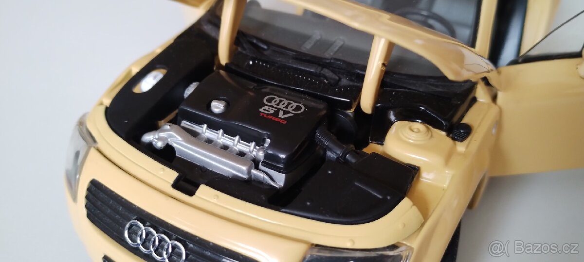 Audi TT 1/18 - 6