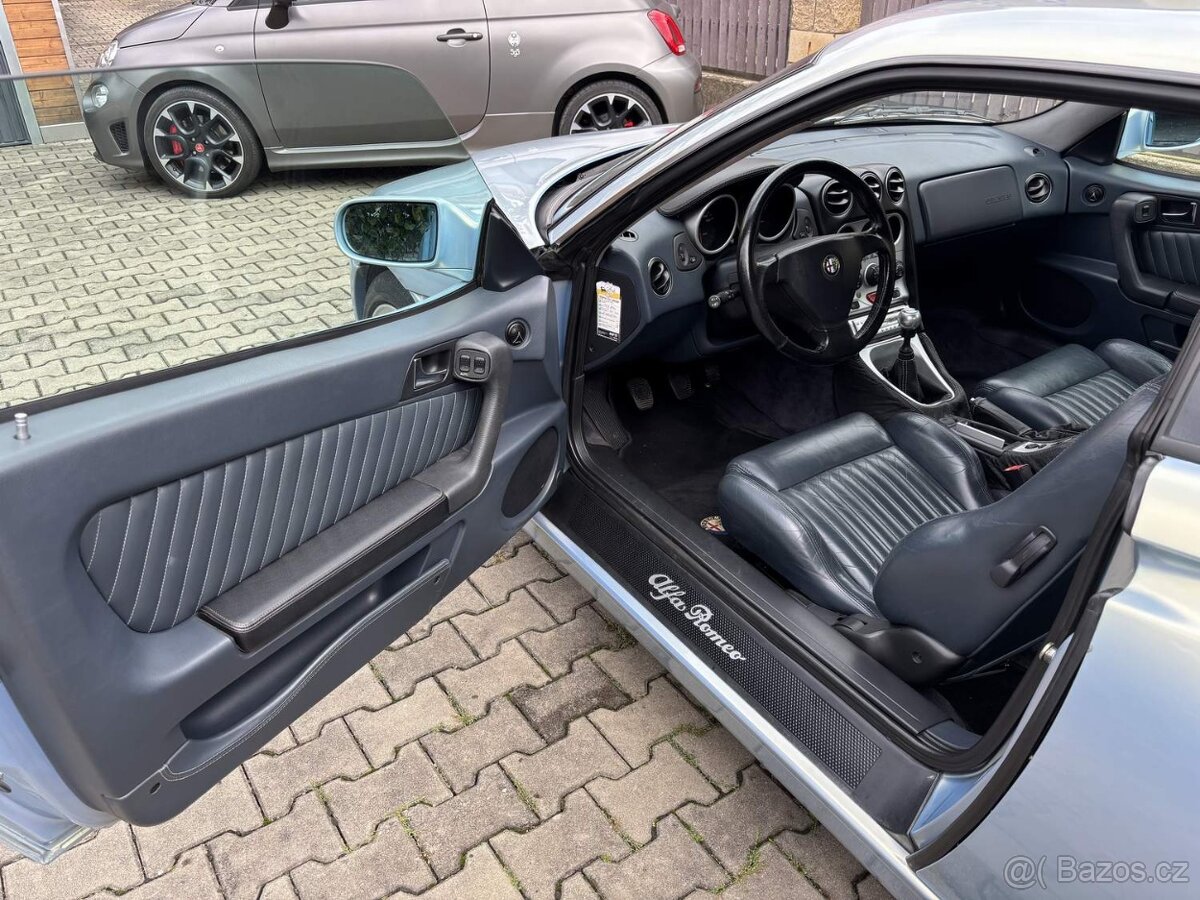 Alfa Romeo GTV 3.0 V6 24V - 6