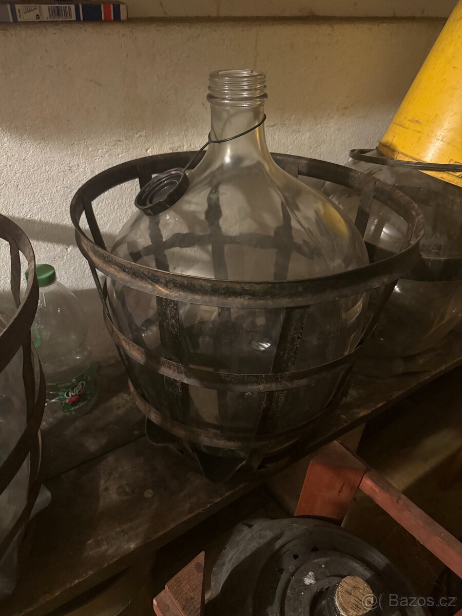 Demižony, sudy, káď - 6