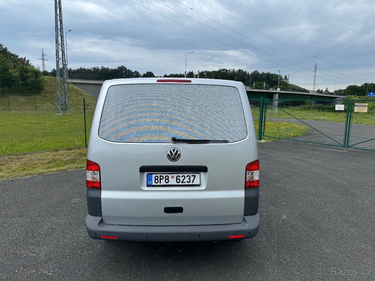 Vw T5 8-9mist 2.0tdi 103kw DSG webasto 2.majitel nebourane - 6