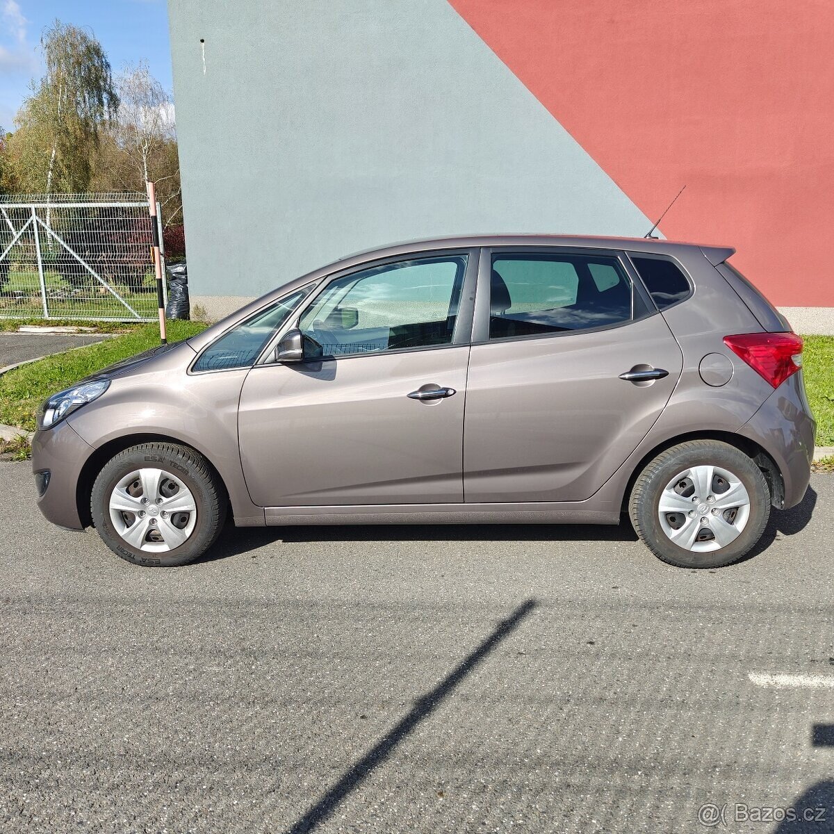Hyundai ix20 1.6i automat 62.tis.km Švýcarsko ročník 1942 - 6