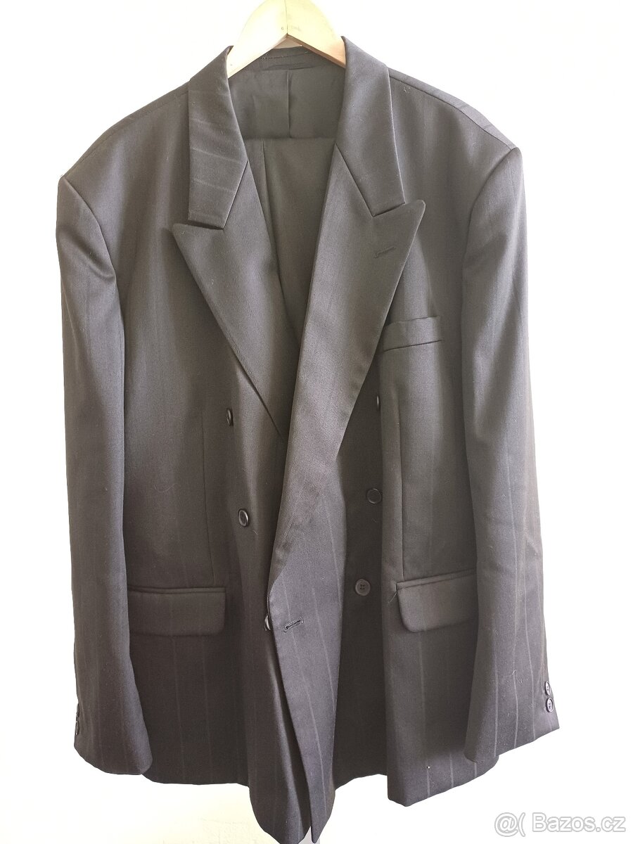 Tmavý pánský oblek - 6