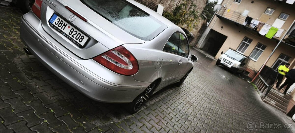 MERCEDES-BENZ CLK240 - 6