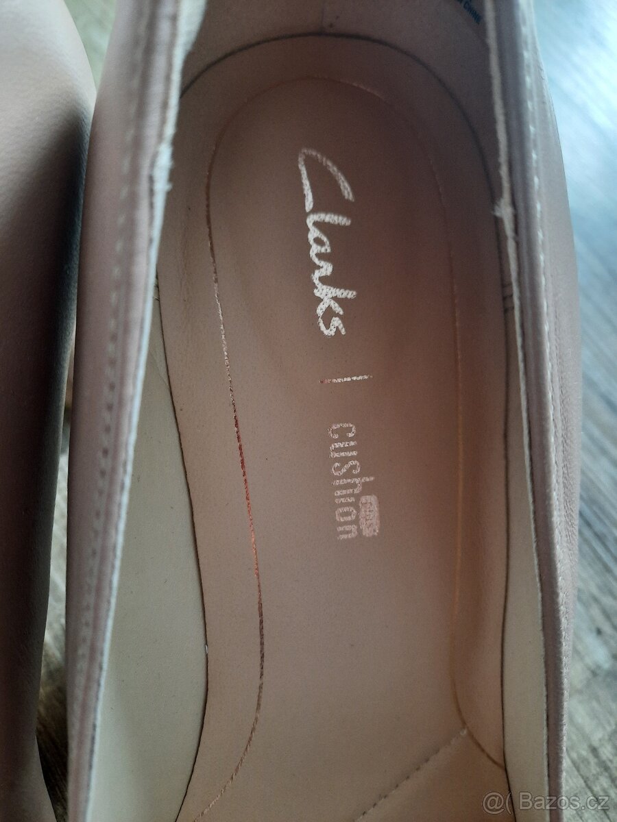Kožené lodičky značky Clarks - nenošené - 6