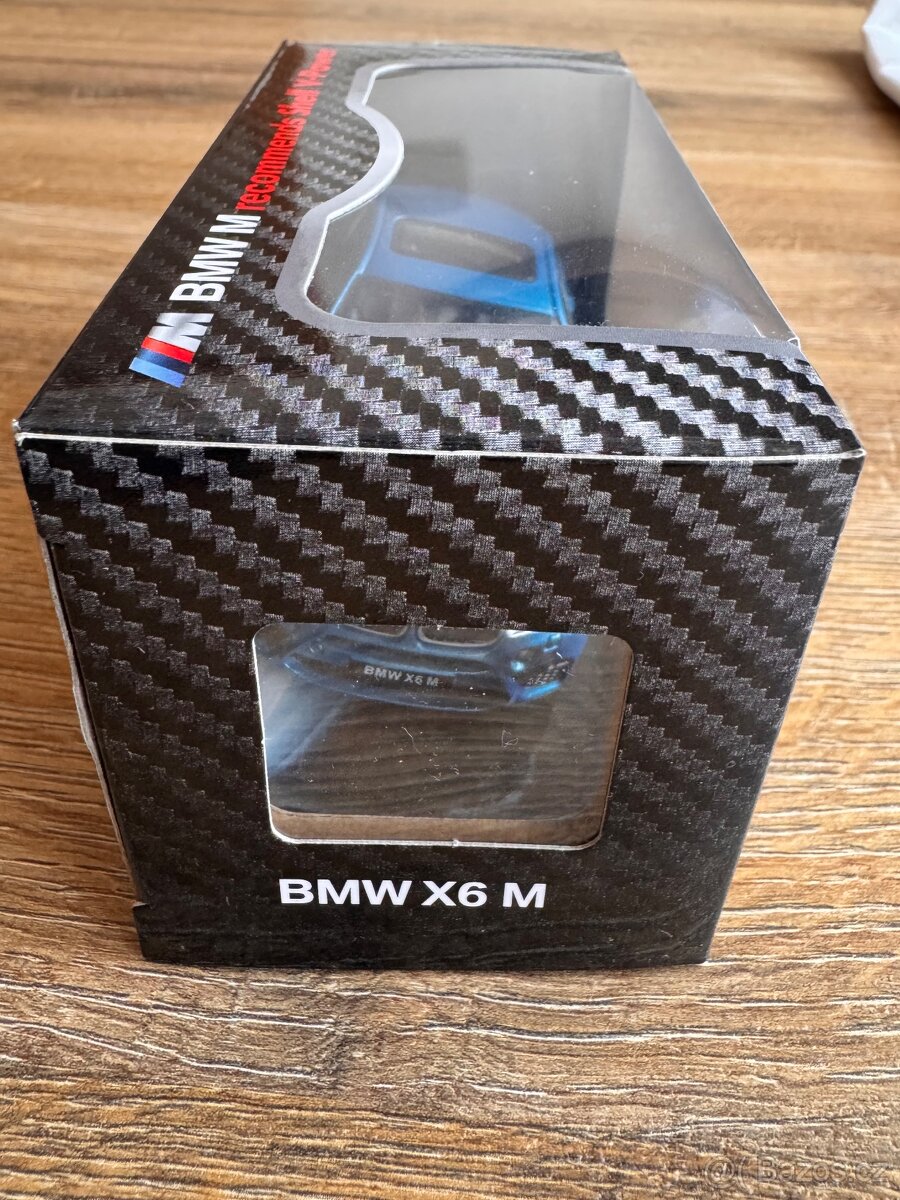 Sběratelský model autíčka BMW C6 M, modré barvy. - 6