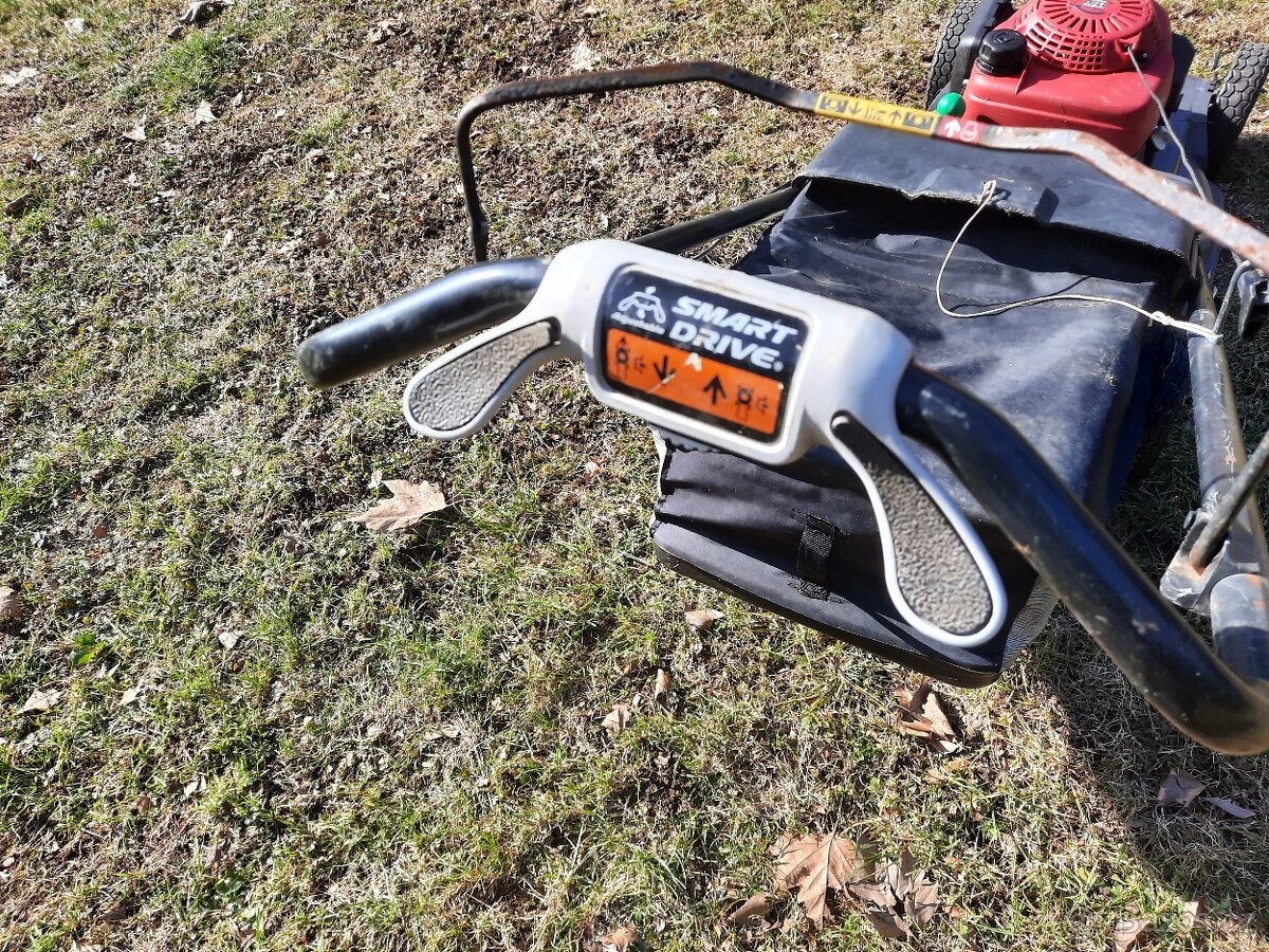 Sekačka Honda HRX 537 - 6