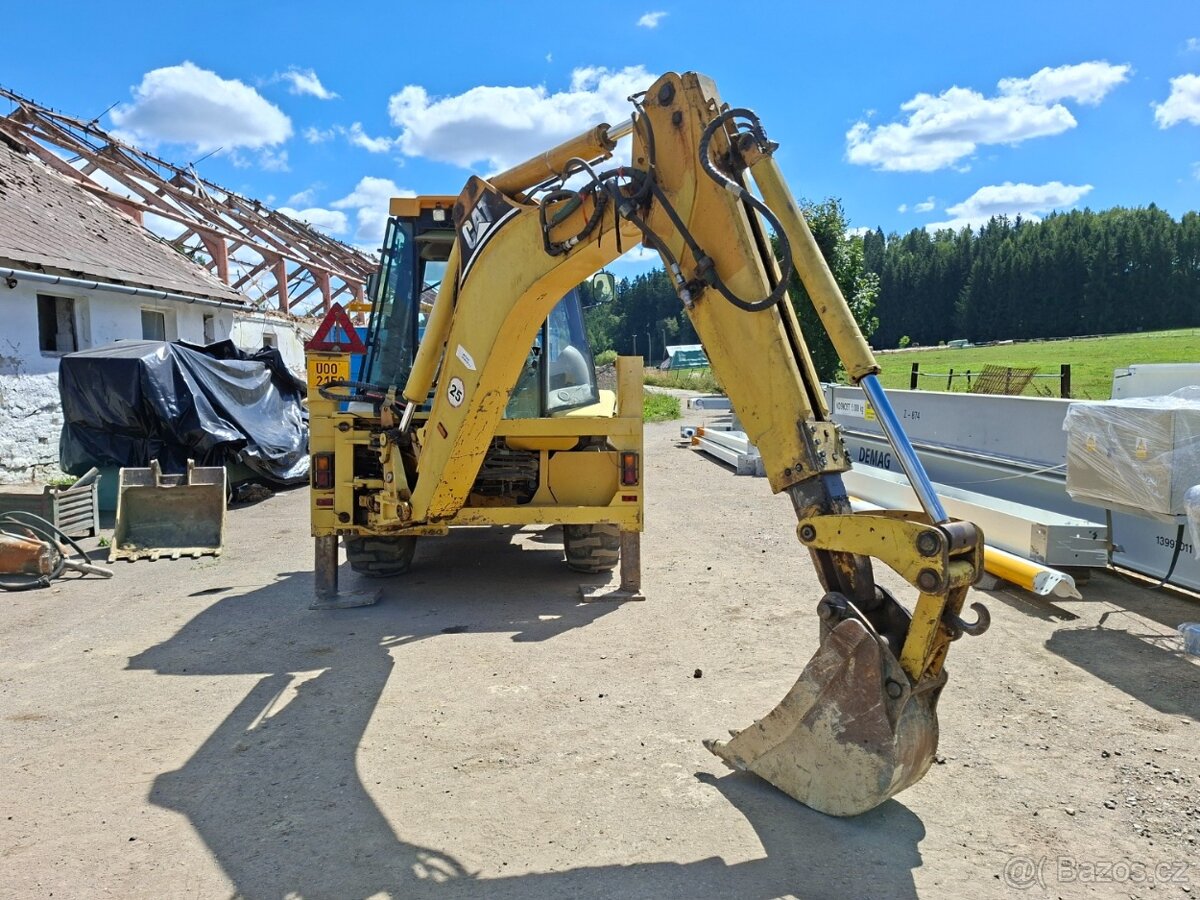 CATERPILLAR 428D 4X4 - 6