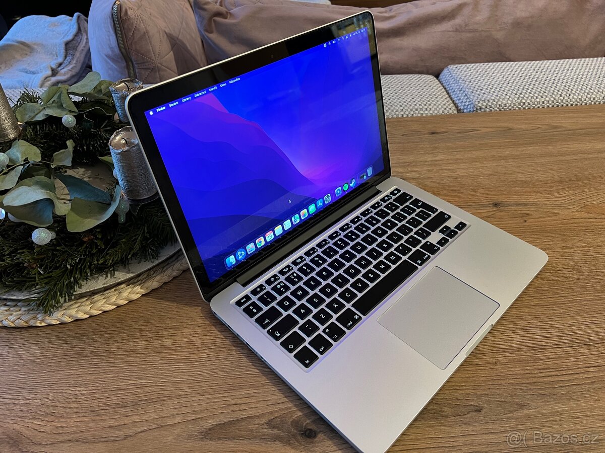 Apple MacBook Pro 13” Retina (Early 2015) - 6