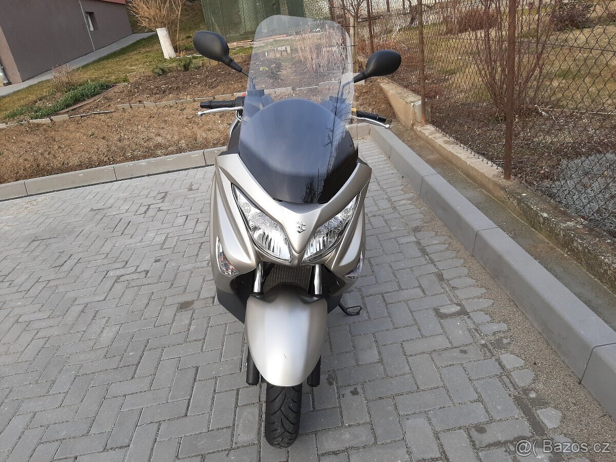 Burgman 200 ABS r.v.2015 - 6