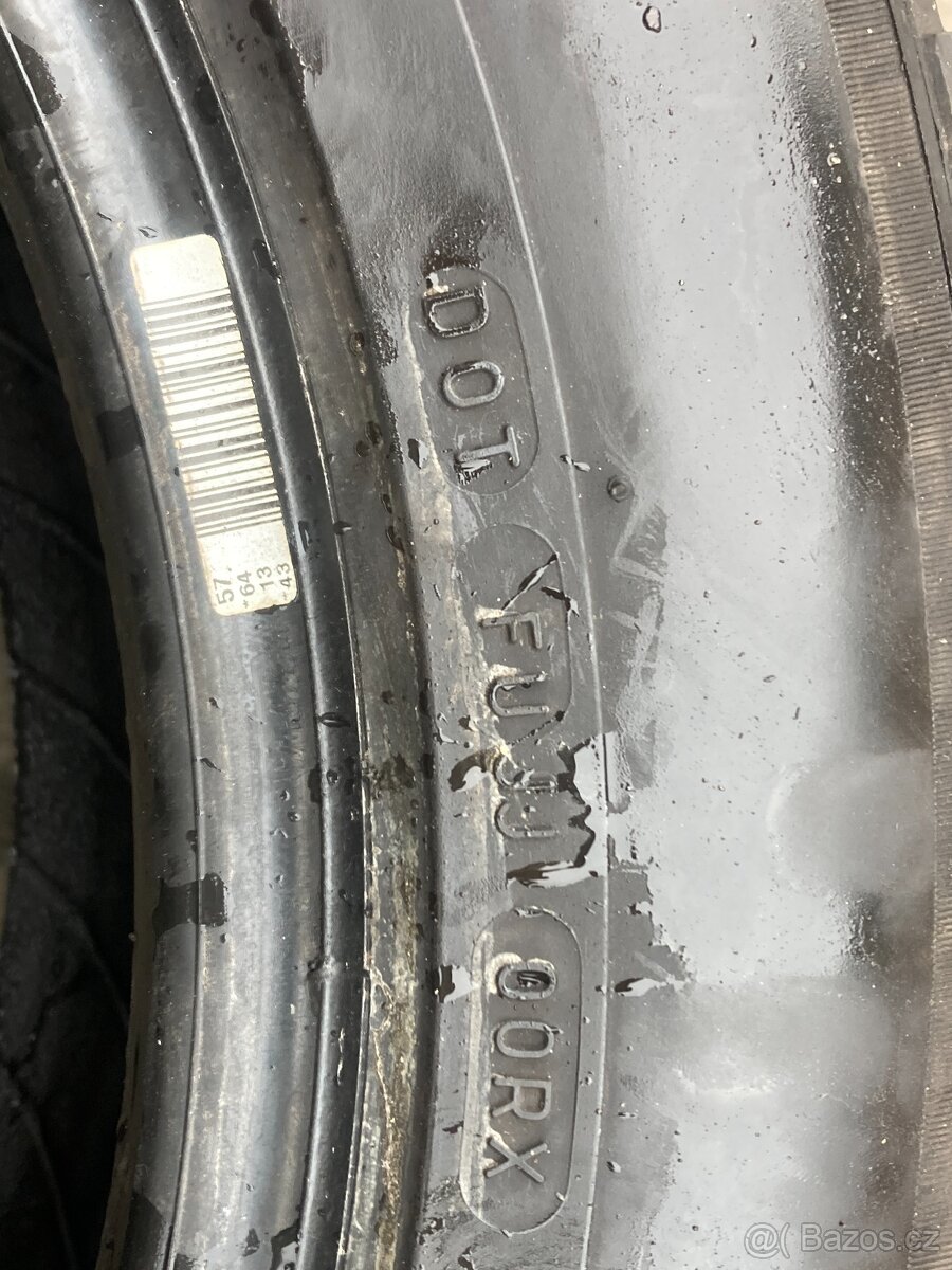 2x Michelin 235/55r17 5mm zimní - 6