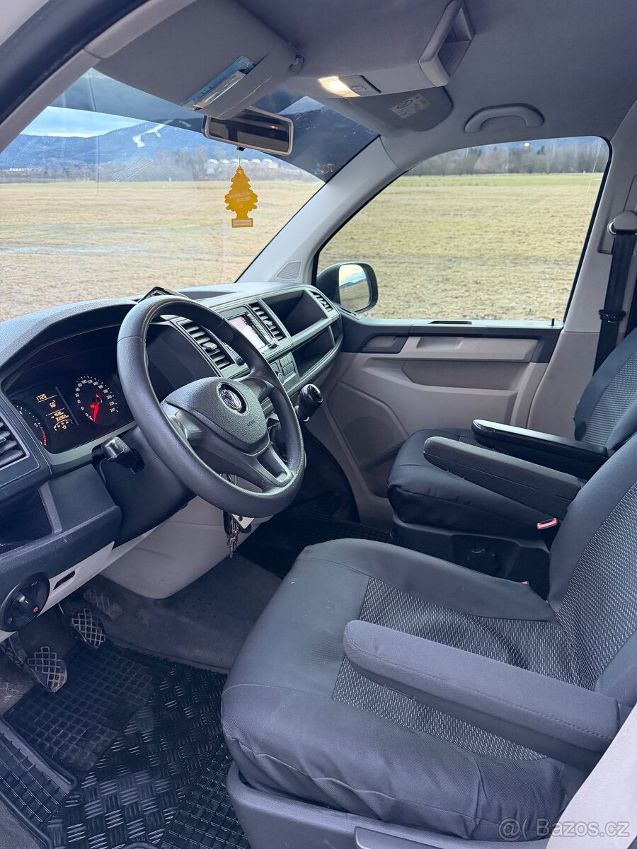 VW Transporter T6 2.0 tdi 6míst - 6
