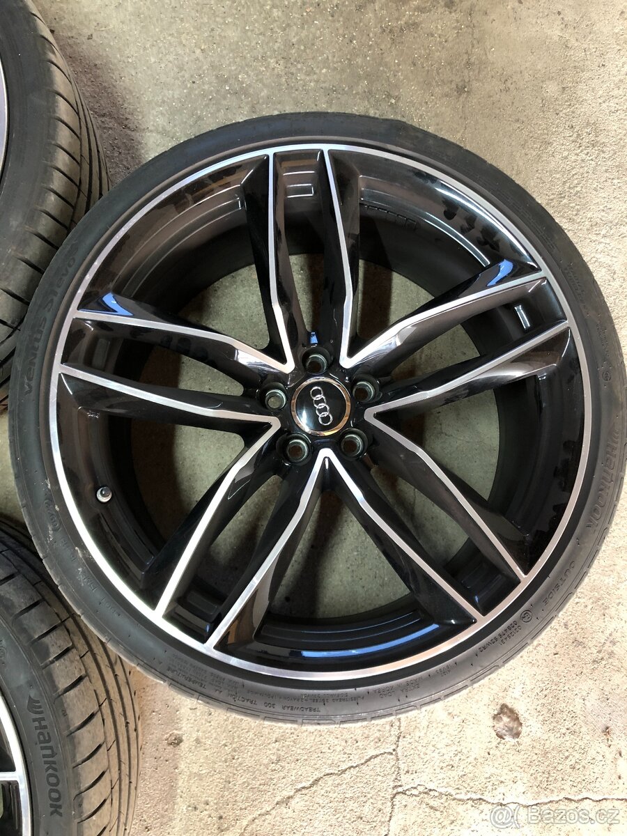 Kola Audi RS6 - 6