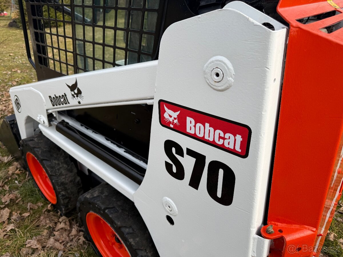 Bobcat S70 smykový nakladač - 6