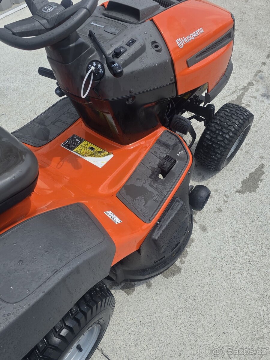 Sekačka traktor Husqvarna TC 138 - 6