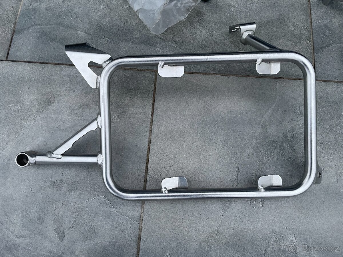 Nosič na bočné kufre BMW R1200GS - 6