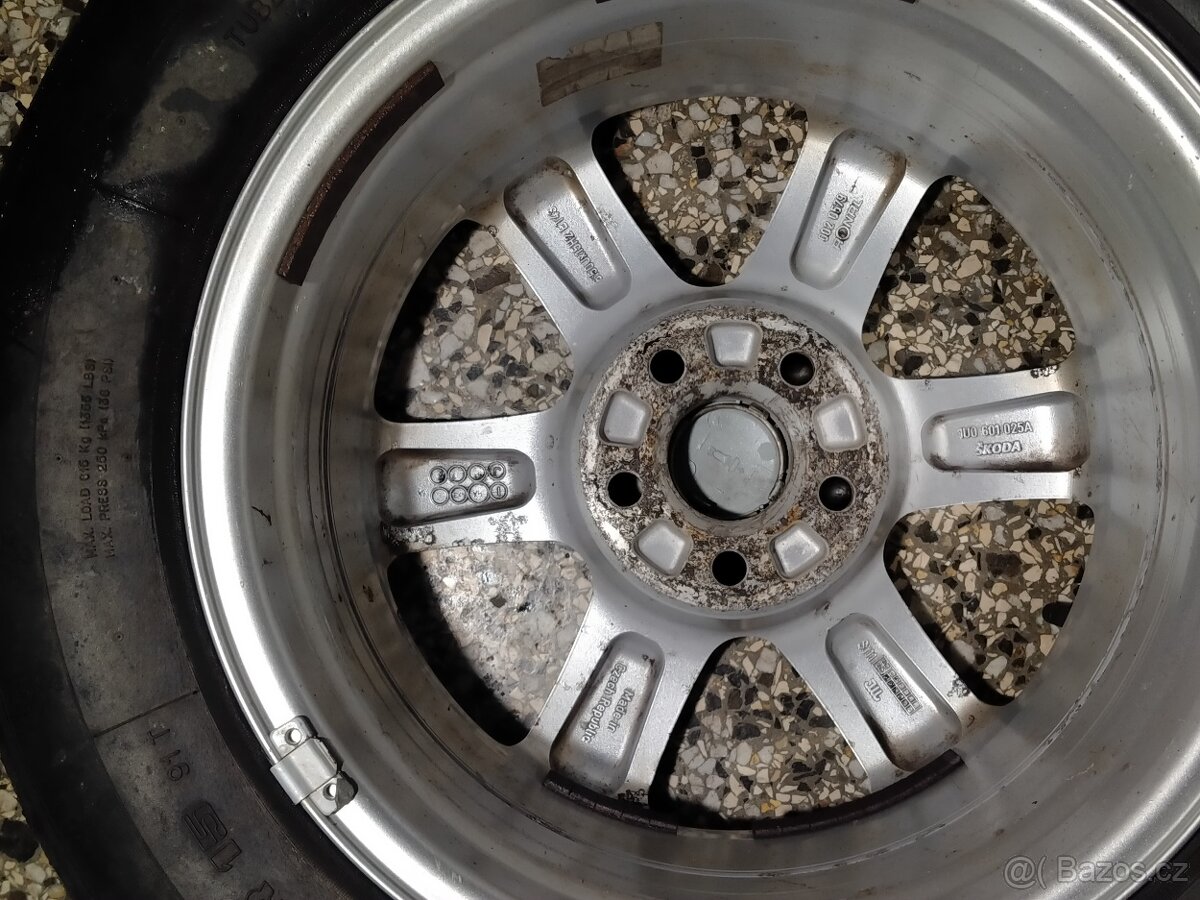 Alu disky originál Škoda 6,5J x 15 H2, 5x100, ET 43 - 6