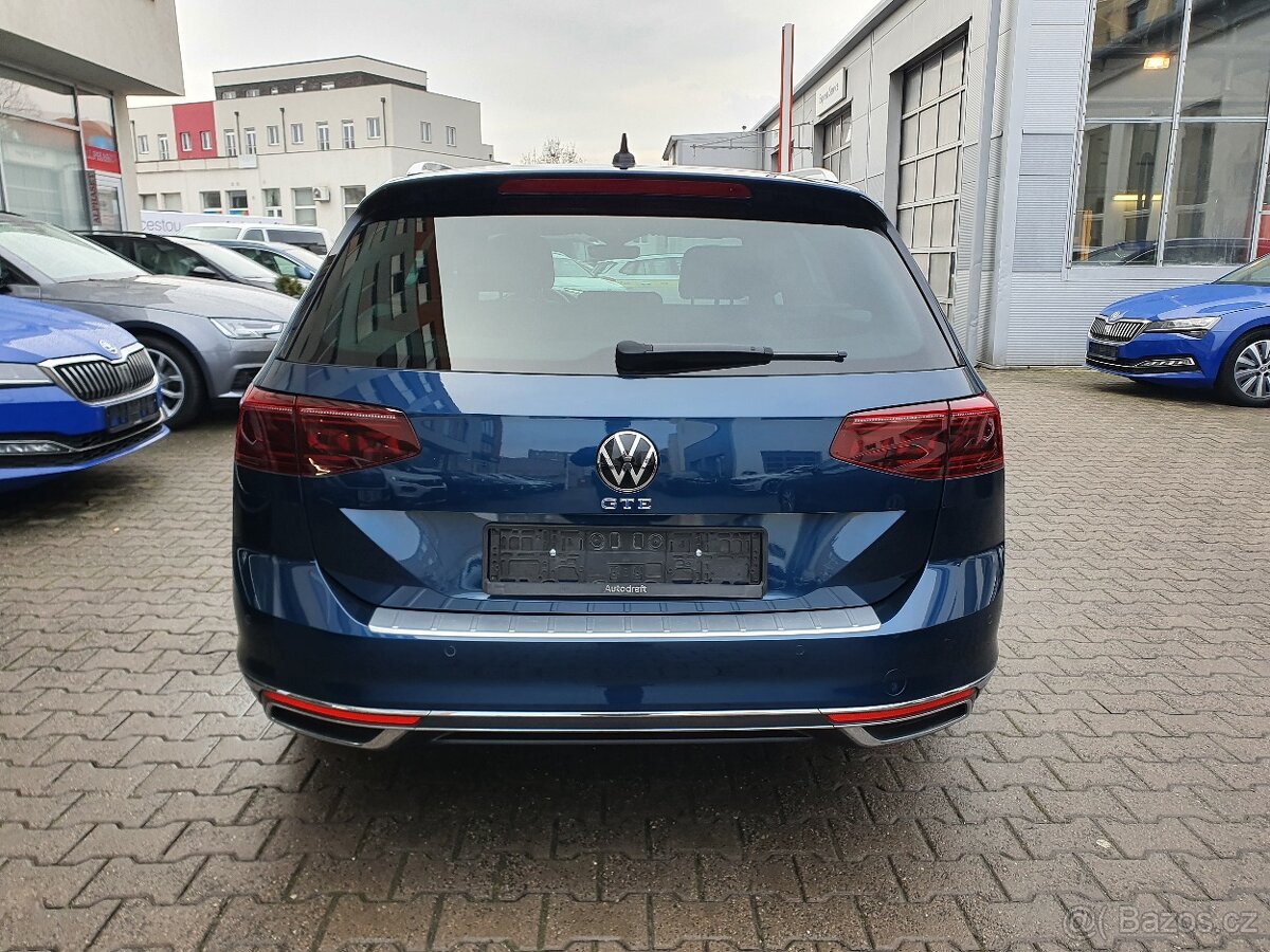 VW Passat B8 GTE Variant 1.4TSI 160kW DSG - záruka Autodraft - 6