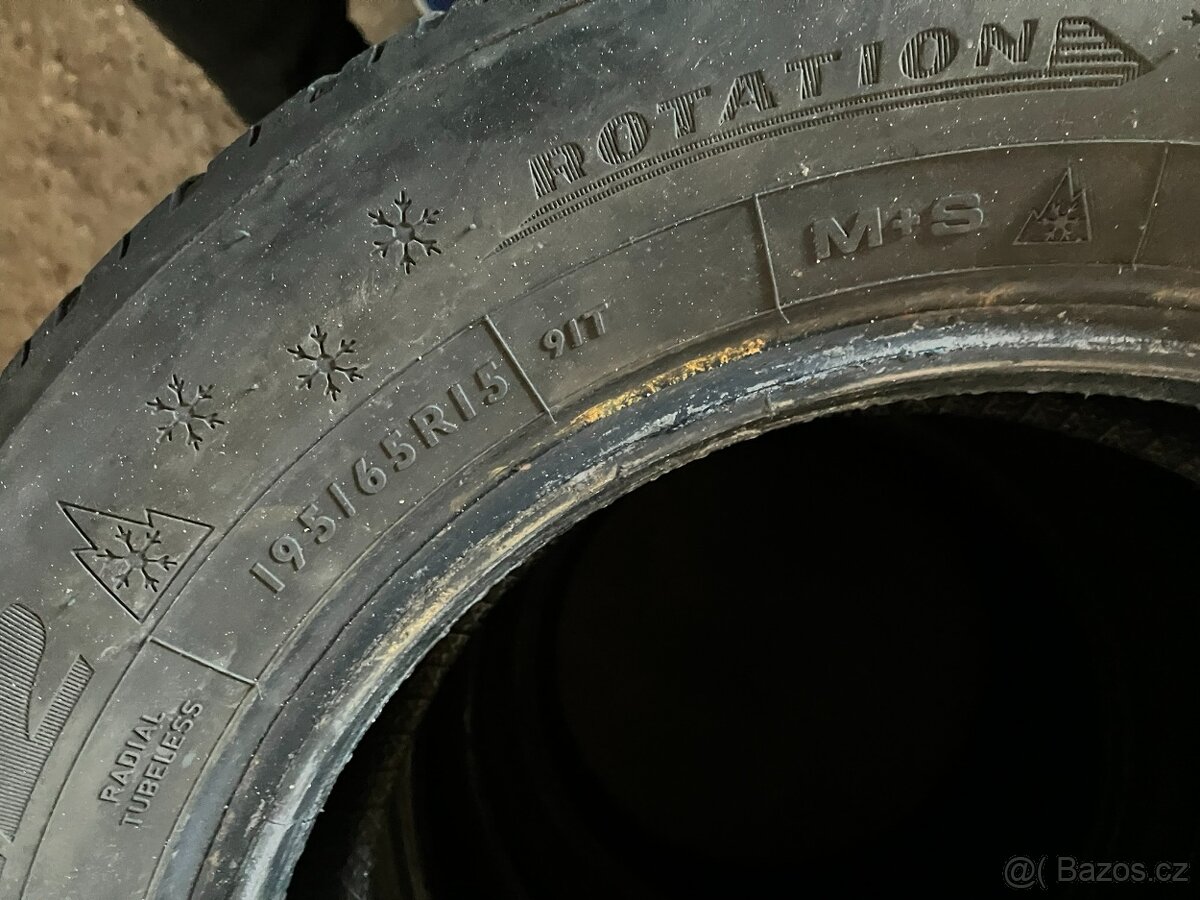 Sada zimní DUNLOP RESPONSE 195/65R15 - 6