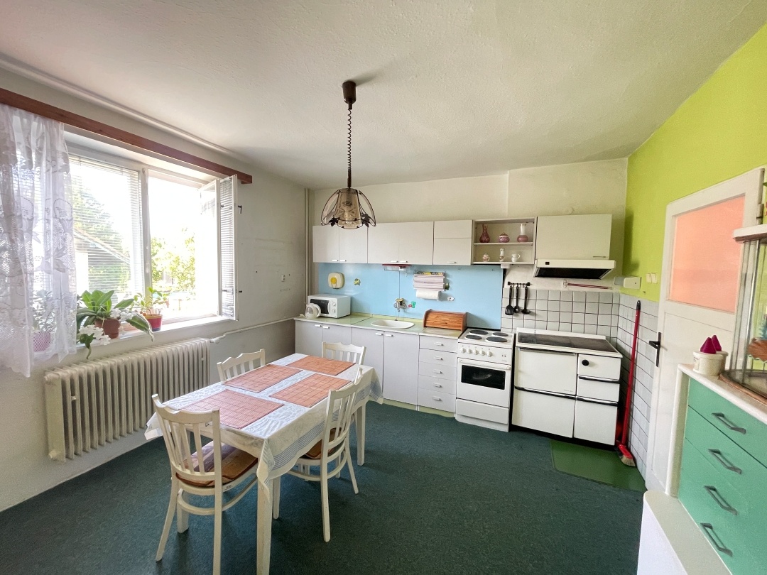 Rod.dům 5+1, garáž, zahrada v obci Rapotín, okr. Šumperk - 6