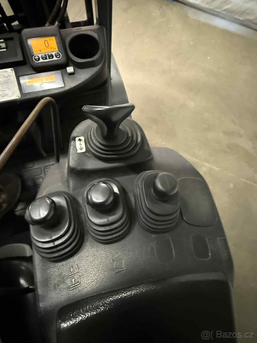 Vysokozdvižný vozík Toyota 02-8FGKF20 - 6