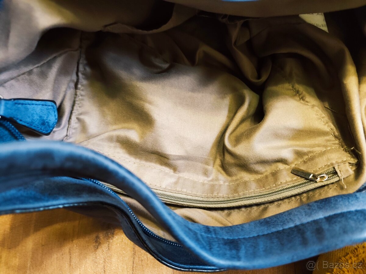 Modrá kožená crossbody kabelka - 6