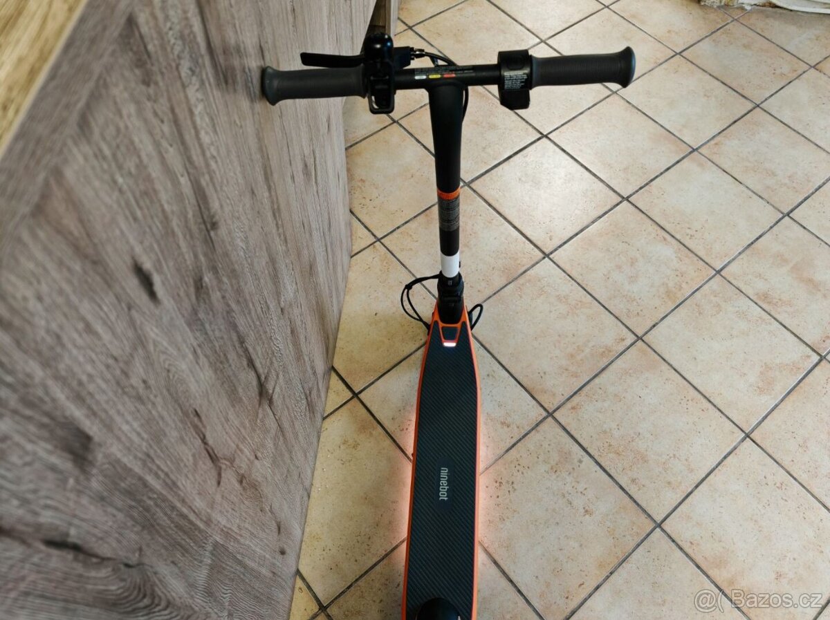 Dětská elektrokoloběžka eKickScooter ZING C2 - 6