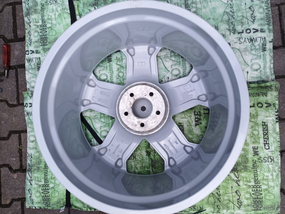 Borbet CW 22" , 5x120 R22, Šíře 10, ET-35 - 6